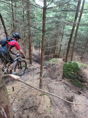 Challenging trails for the prologue