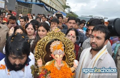 Shilpa Shetty and Raj Kundra official Ganpati Visarjan pictures