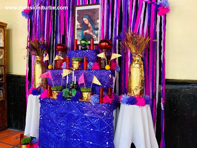 Altar de Dolores en el Ayuntamiento de Pátzcuaro