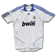 Camiseta del Real Madrid con publicidad de Bwin