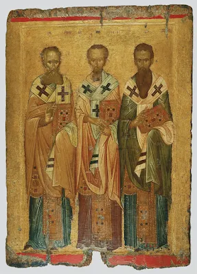 Η εικόνα των Τριών Ιεραρχών του 14ου αι. μ.Χ  εκτίθεται στο Βυζαντινό και Χριστιανικό Μουσείο.
