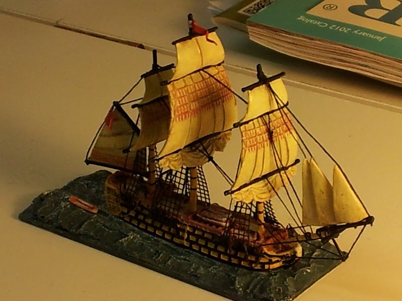 16+ Miniature Ships