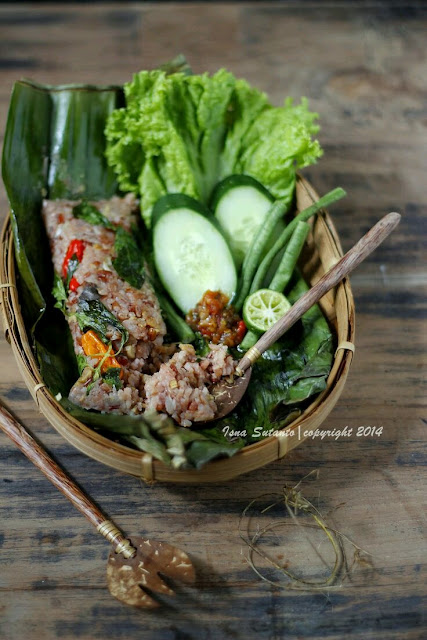 NASI BAKAR TERI MERAH PUTIH