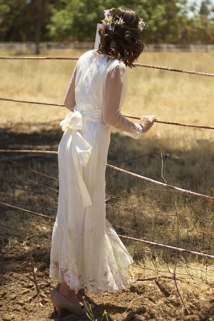 lace sleeves vintage wedding gown