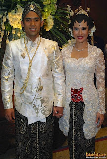 model+kebaya+pengantin Model Kebaya Pengantin Terbaru