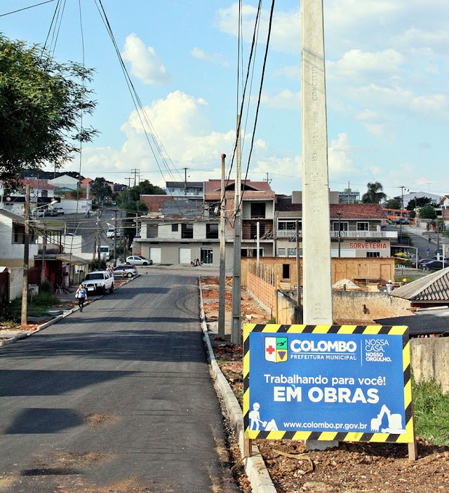 Obras de pavimentação na Rua Heitor Villa Lobos estão em fase de conclusão