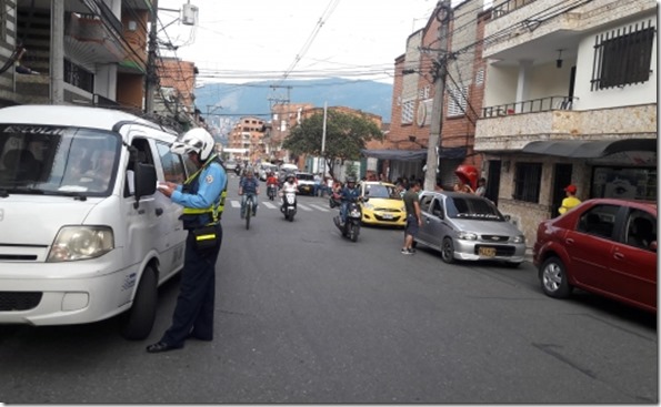 3ceb4-transporte-escolar-1