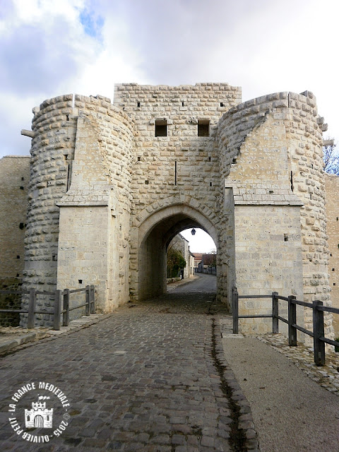 PROVINS (77) - Remparts médiévaux