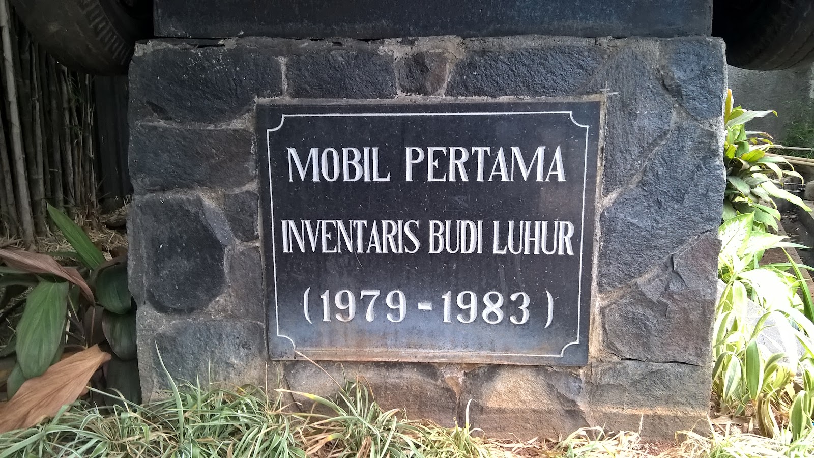 Mobil Pertama Invetaris Budi Luhur