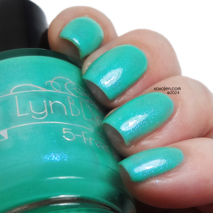 xoxoJen's swatch of LynB Designs: Echo Fabulous (April Throwback)