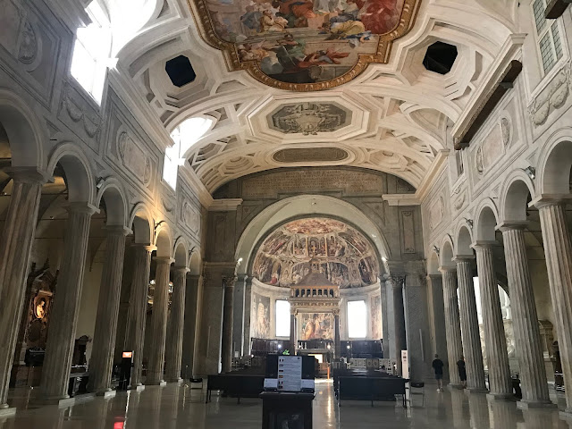 fot da nave da Basílica San Pietro in Vincoli