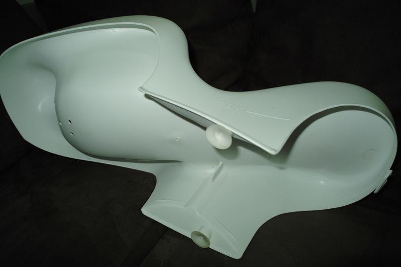 Tigex Baby Bath Seat from Tigex is ergonomically shaped 