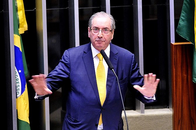 Câmara cassa mandato de Eduardo Cunha por 450 votos a 10