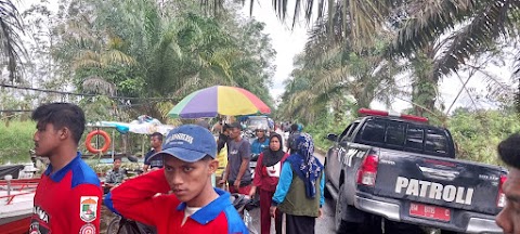 Relawan Tagana Kabupaten Pelalawan Siaga Penuh menghadapi Bencana Banjir