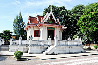 Wat Phra Phutnirarokhantarai 