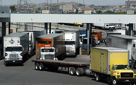 Obama wants to admit Mexican trucks to drive on all US highways and roads
