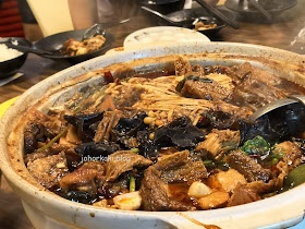 Yi-Restaurant-奇味鸡煲-Spicy-Hotpot-Kovan-Singapore