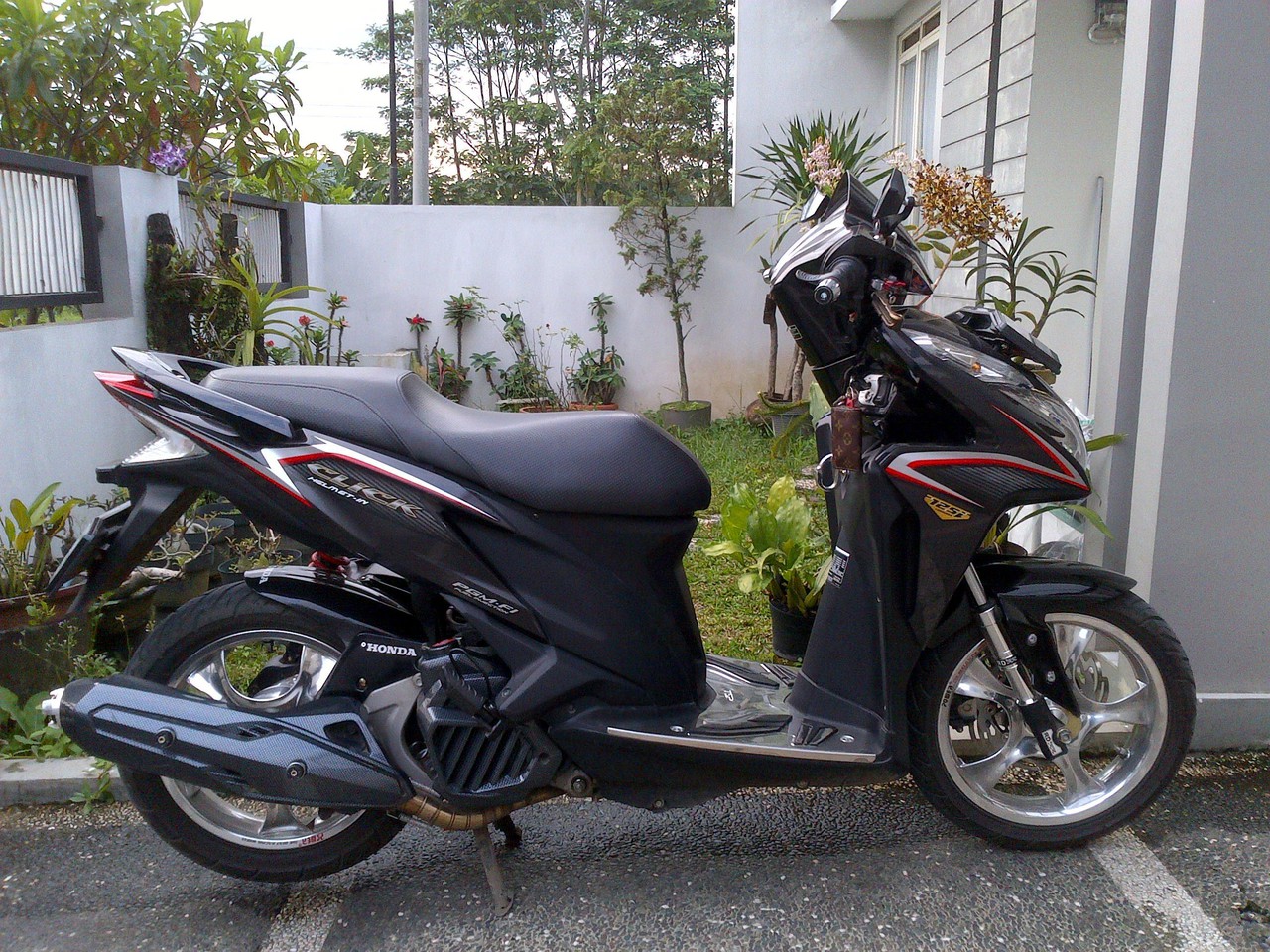 Download Modifikasi Motor Vario 125 Warna Merah Terbaru Dan