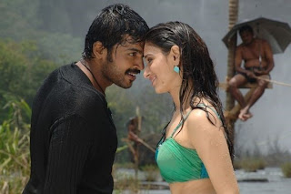 Tamanna Damp In Rainwater..Boiling Pics..