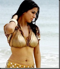 Shraddha-Arya_very hot pic