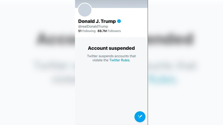 Twitter suspende permanentemente la cuenta de Donald Trump