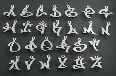 style-graffiti-alphabet-letters-necklace