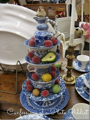 CONFESSIONS OF A PLATE ADDICT Christmas Open House 2015-008