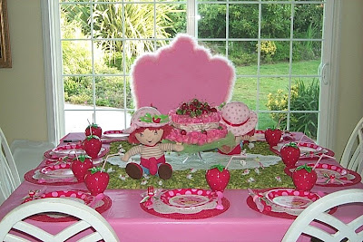 Baby Girl Party Themes on Strawberry Shortcake Party Ideas Girls Party Ideas Design Dazzle