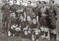 Selección de ESPAÑA - Temporada 1934-35 - Iraragorri, Lángara, Luis Regueiro, Soladrero, Quincoces, Guillermo Eizaguirre y Cilaurren; Vantolrá, Lecue, Gorostiza y Areso - PORTUGAL 3 (Soeiro y Pinga (2)), ESPAÑA 3 (Lángara (2) y Gorostiza) - 05/05/1935 - Partido amistoso - Lisboa (Portugal), estadio Lumiar - Alineación: Guillermo Eizaguirre; Areso, Quincoces; Cilaurren, Soladrero (Pedrol, 46'), Lecue; Vantolrá, Luis Regueiro, Lángara, Iraragorri y Gorostiza