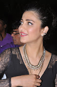 Shruti Haasan New photos-thumbnail-16