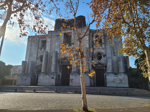 Katania – wszystkie odcienie szarości