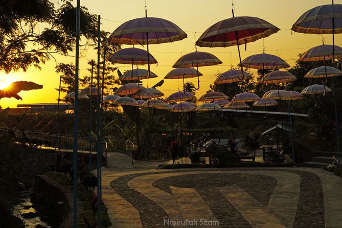 Kala senja di Agrowisata Amanah Karanganyar