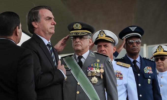 URGENTE: Bolsonaro convoca generais para reunião de emergência 