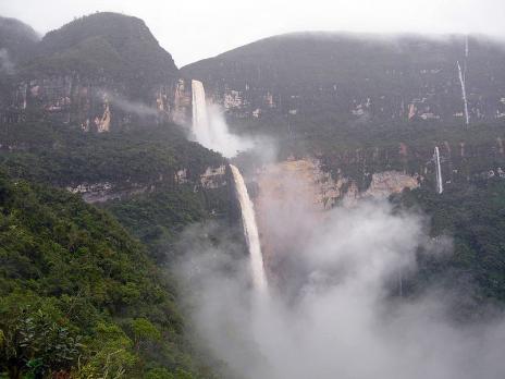 7 Highest Waterfalls on Earth- Yosemite Falls, Mutarazi Falls, Gocta Cataracts, Mongefossen, Ramnefjellsfossen, Tugela Falls, Angel Falls 