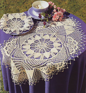 Doilies in a double pack