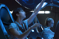 Dane DeHaan and Cara Delevingne in Valerian and the City of a Thousand Planets (11)