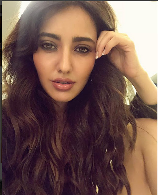 Neha Sharma hot cleavage images