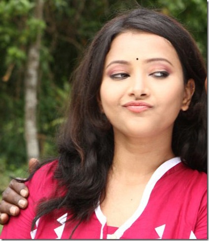 Swetha Basu Prasad, Karunas in Chandamama Movie Photos