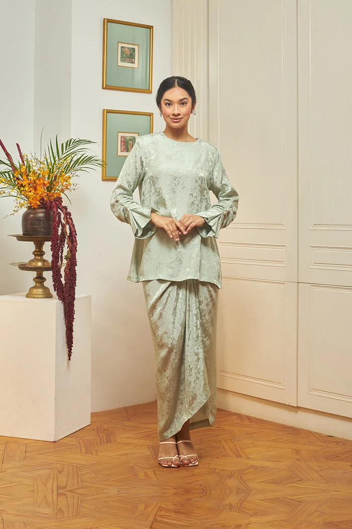 Jovian-Gadis Batrisyia Mini Kurung RM499