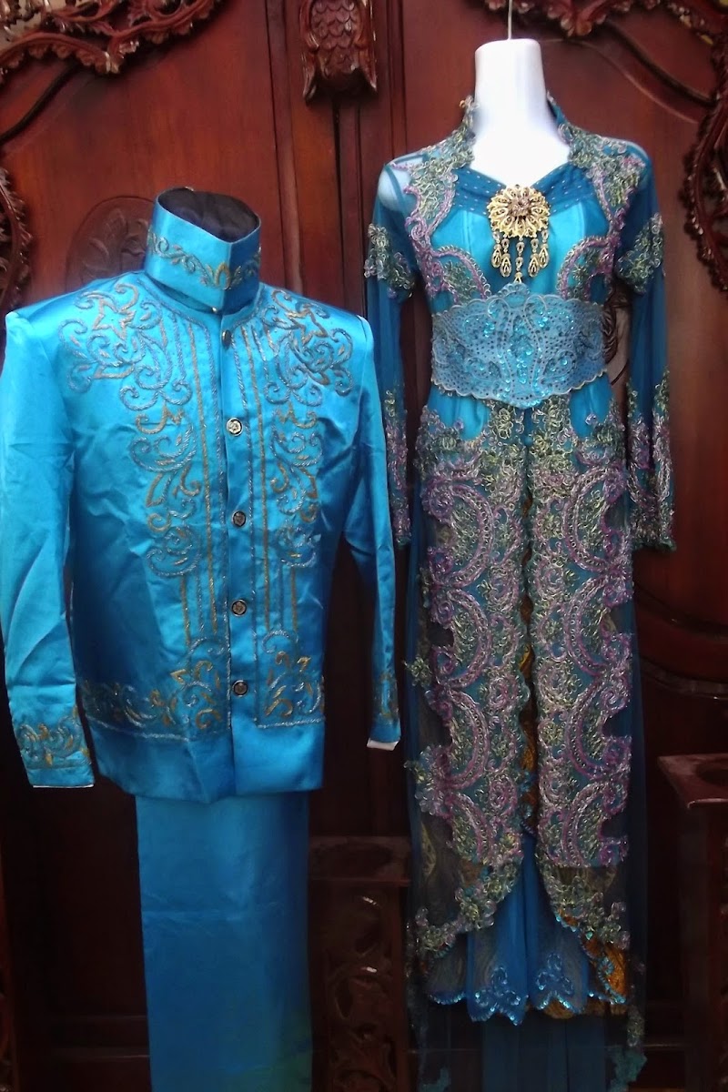 Info Modis Gaun Pengantin Internasional Warna Biru