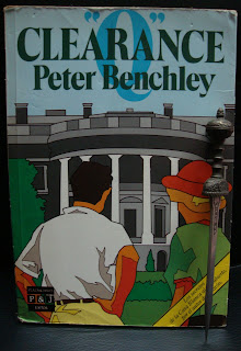 Portada del libro "Q" Clearance, de Peter Benchley