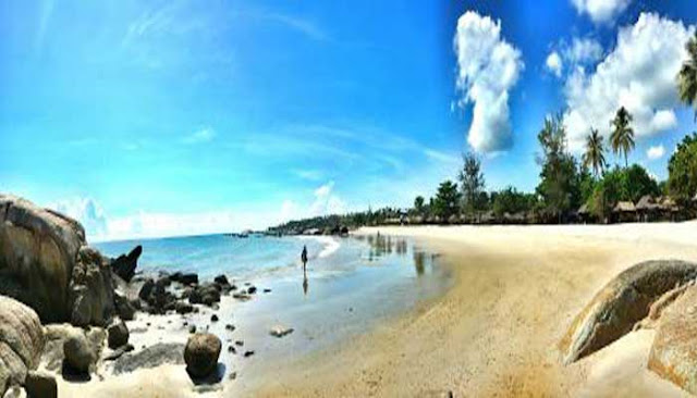 Menikmati Keindahan Pantai Rambak Di Pulau Bangka  