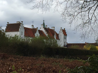 Bosjökloster slott sett från vänster