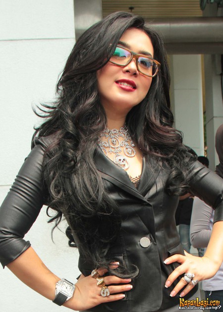  Model  Gaya Rambut  Syahrini  newhairstylesformen2014 com