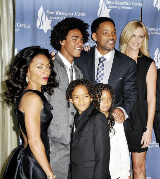 will smith family members. will smith family members. Will+smith+family+2011; Will+smith+family+2011. berkleeboy210. Sep 4, 04:26 PM. p.s. does anyone know if they will webcast