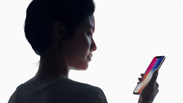 مراجعة الهاتف الرهيب iPhone X المقدم من شركة أبل