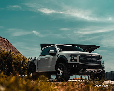 Ford F-150 Raptor