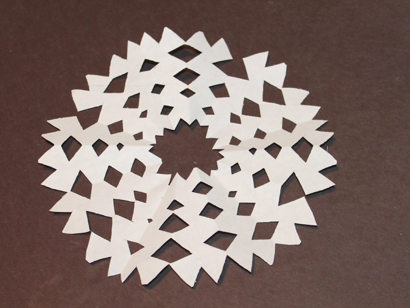Doodlecraft: How to make a Snowflake!