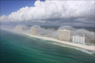 Photos of a windy day on the coast of Florida 