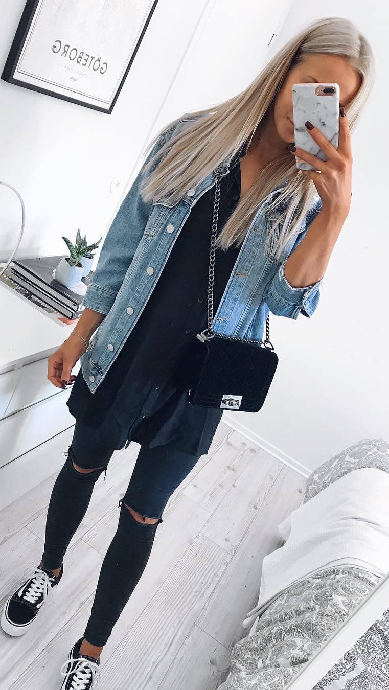 cool casual outfit / denim jacket + bag + blouse + rips + sneakers